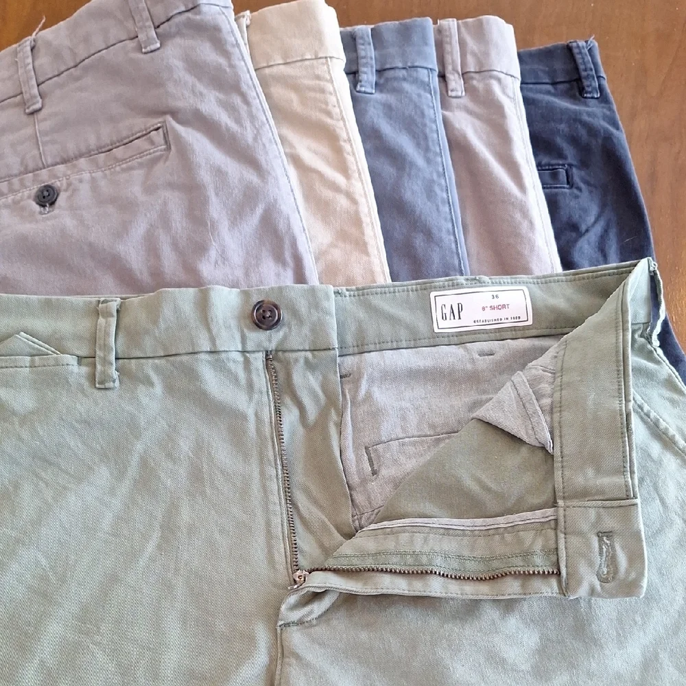 GAP Men's 6 Pairs Casual Shorts Set 8" FLAT FRONT - Picture 3 of 6